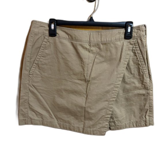 LIZ Claiborne tan khaki golf skort skirt shorts size 8 - Picture 1 of 11